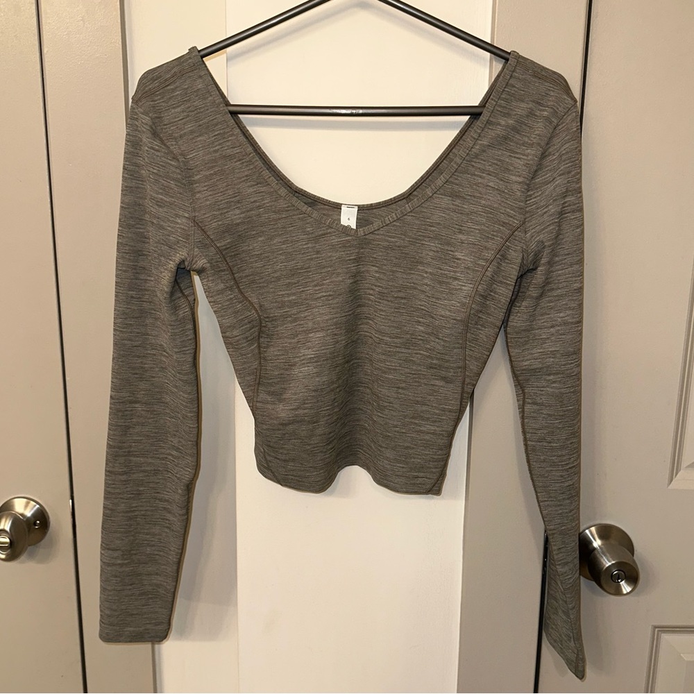 Lulu Lemon cropped long sleeve V neck top